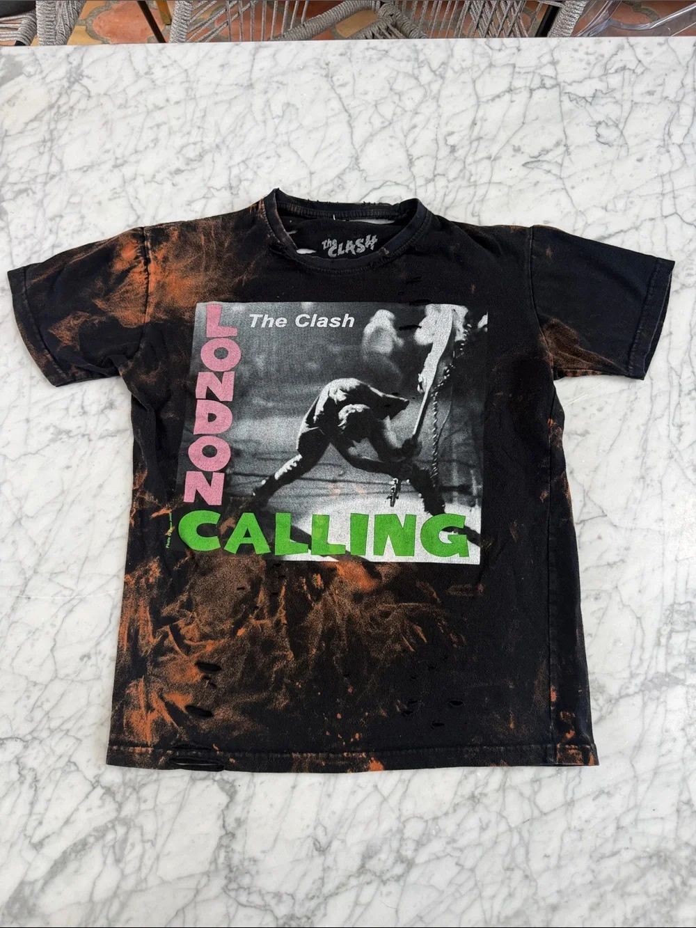 The Clash Distressed Band Tee Sz M Women’s